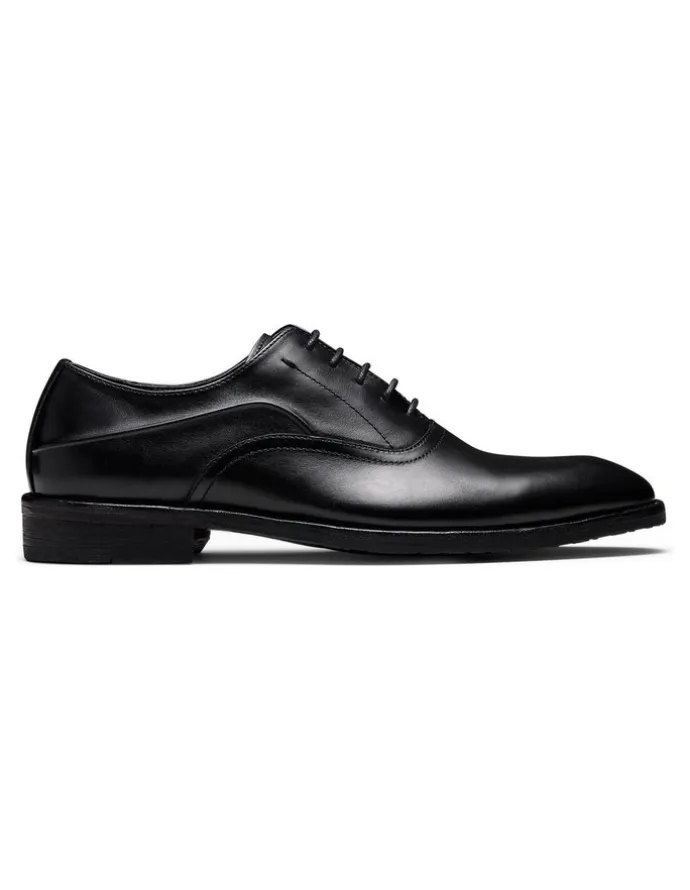 Aquila Bonham Oxford Shoes in Black