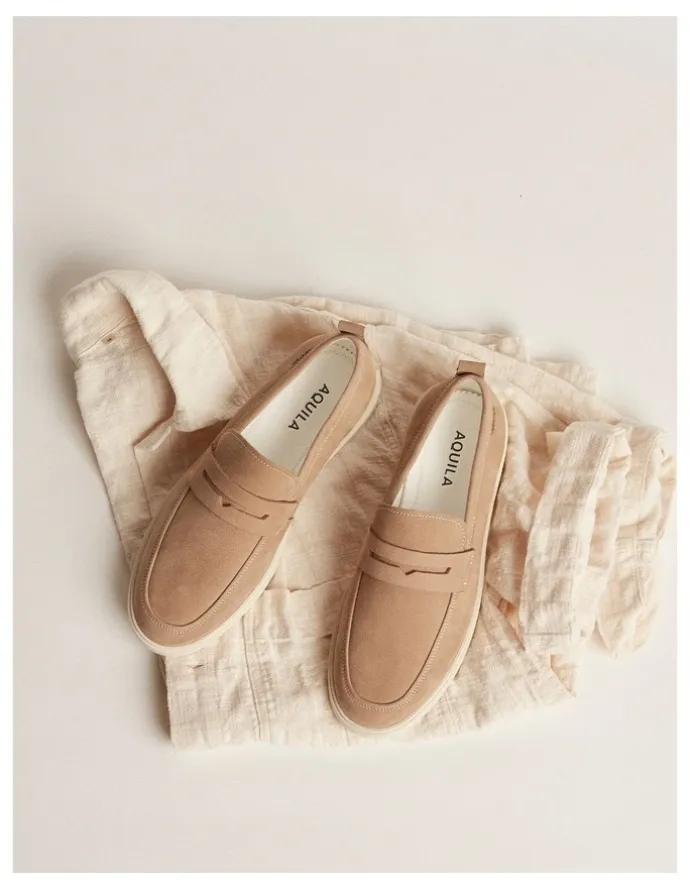 Aquila Breeze Nubuck Loafers in Sand