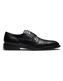 Aquila Grantham Derby Shoes in Black