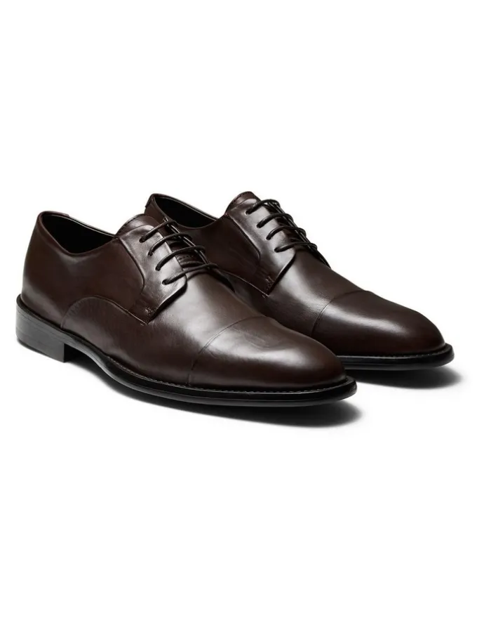 Aquila Grantham Derby Shoes in Brown