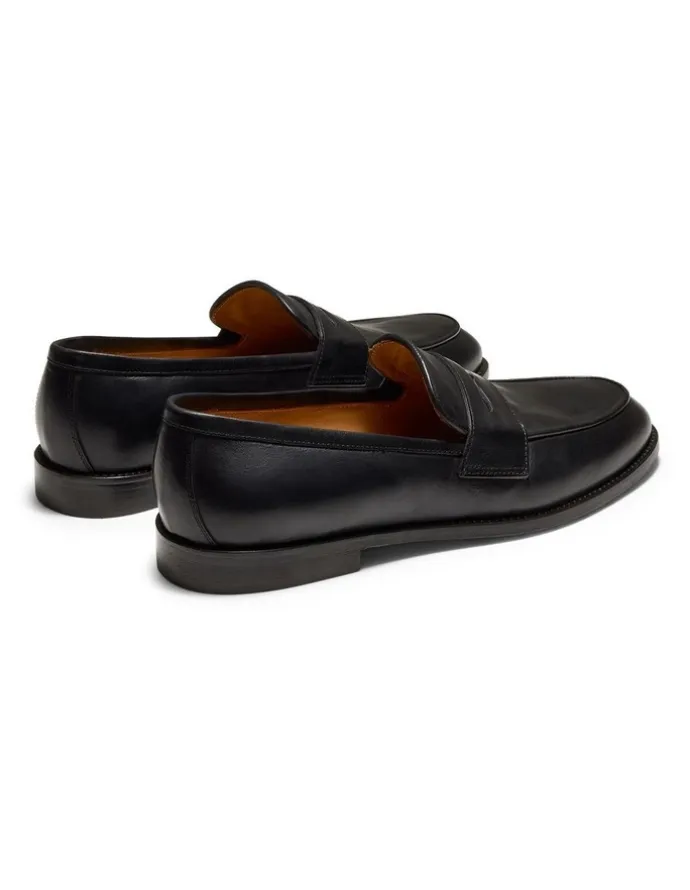 Aquila Raynor Loafers in Black