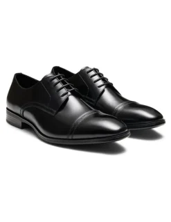 Aquila Stanton Derby Shoes in Black