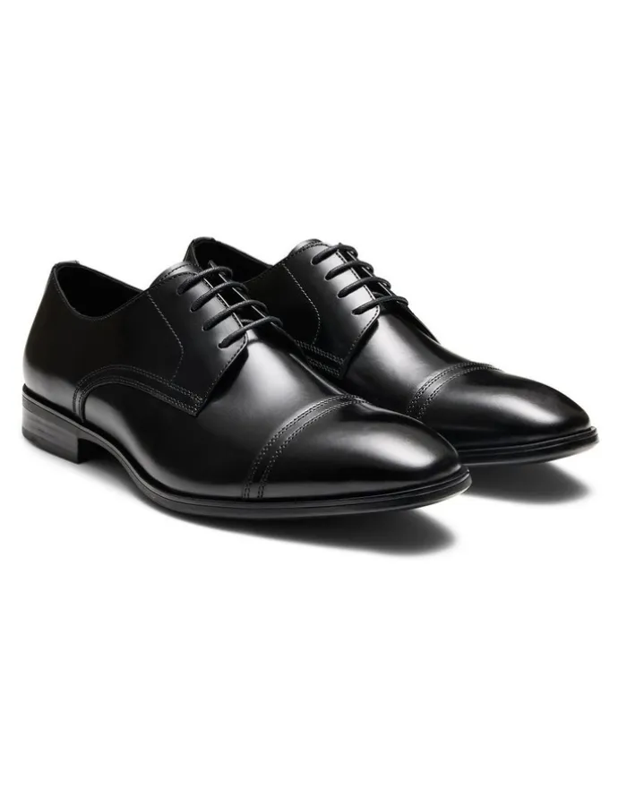 Aquila Stanton Derby Shoes in Black