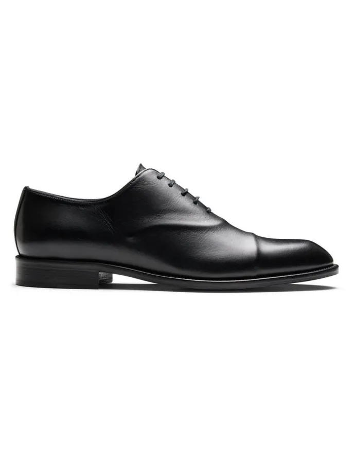 Aquila Stark Dress Shoes in Black