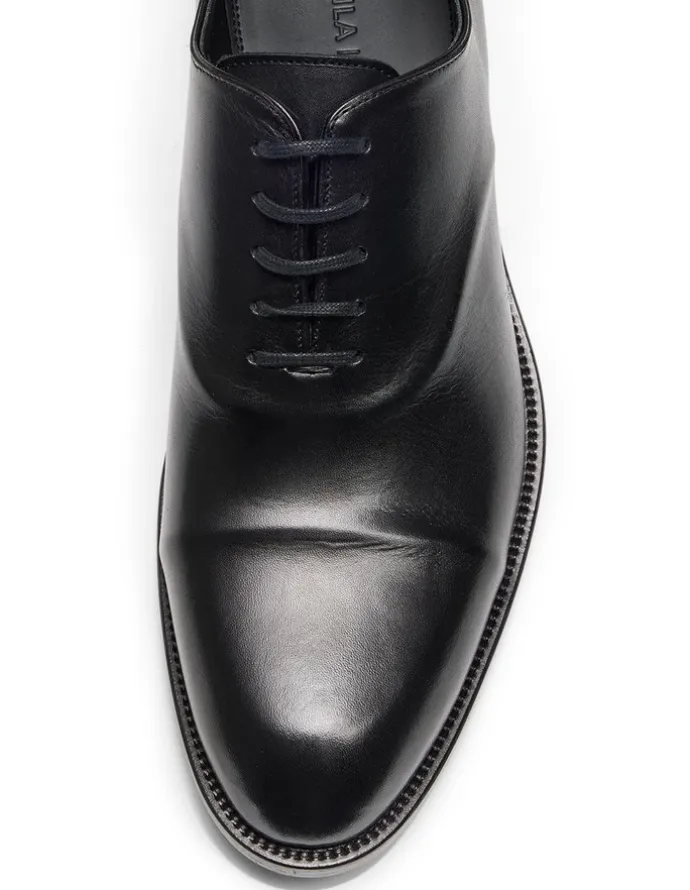 Aquila Stark Dress Shoes in Black