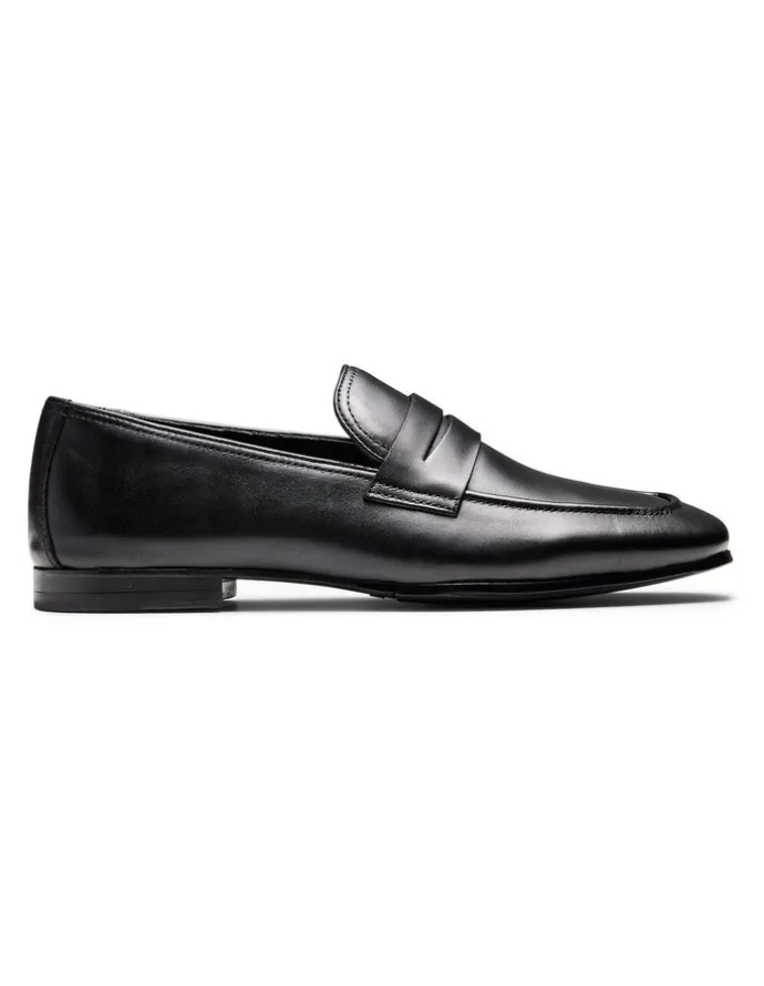 Aquila Vincent Loafers in Black