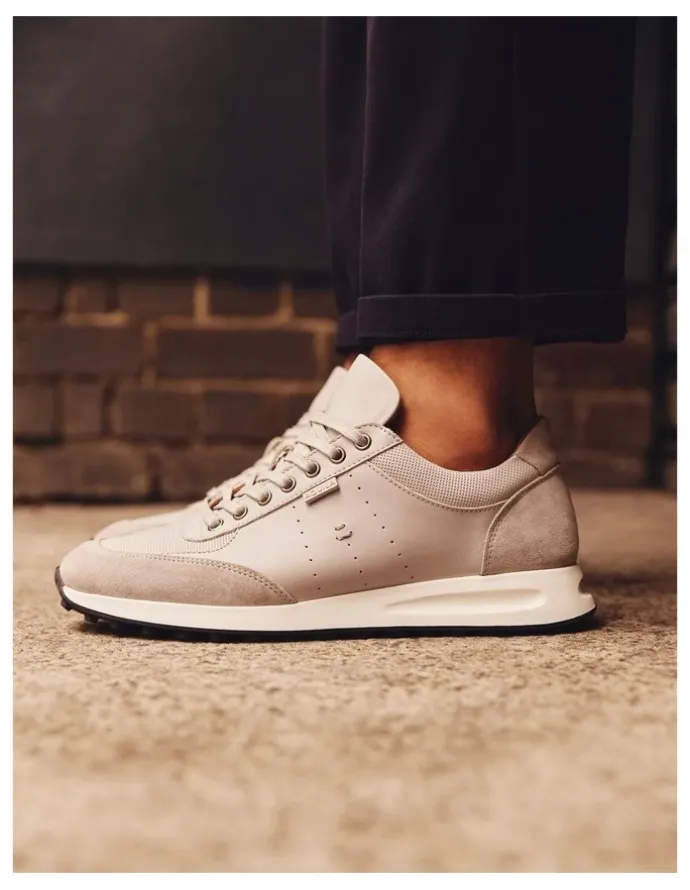 Aquila Apollo Sneakers in Light Grey
