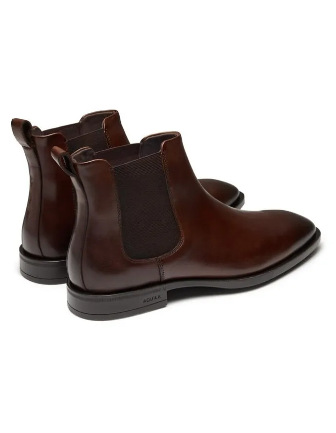 Aquila Callaway Chelsea Boots in Brown