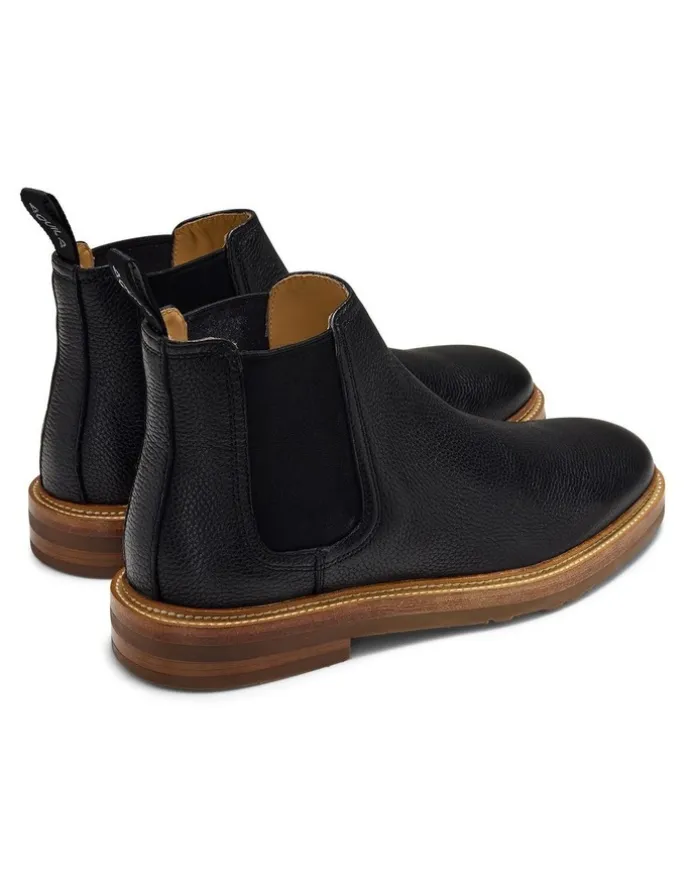 Aquila Dakar Chelsea Boots in Black