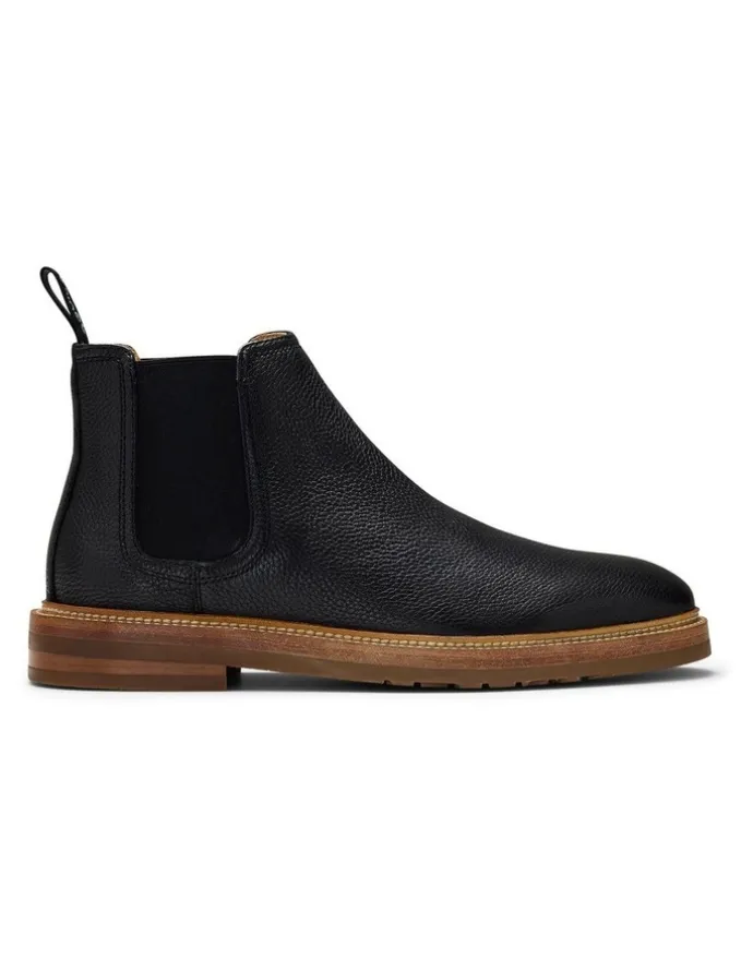 Aquila Dakar Chelsea Boots in Black