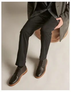 Aquila Dakar Leather Chukka Boots in Brown