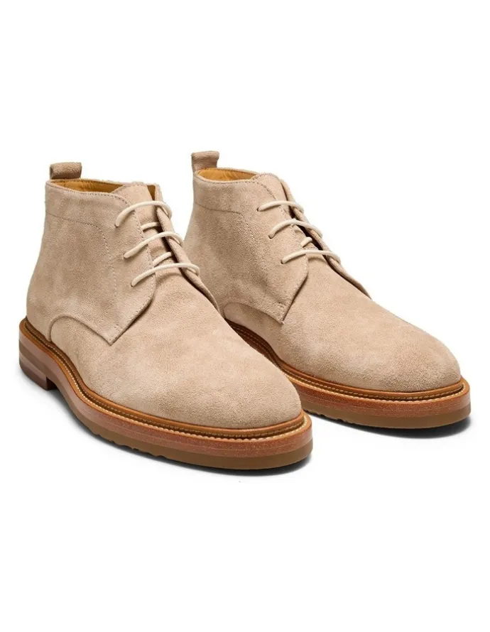 Aquila Dakar Suede Chukka Boots in Sand