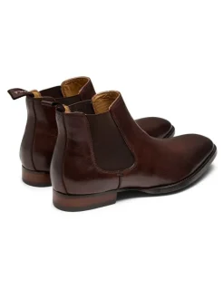 Aquila Dakota Leather Chelsea Boots in Brown