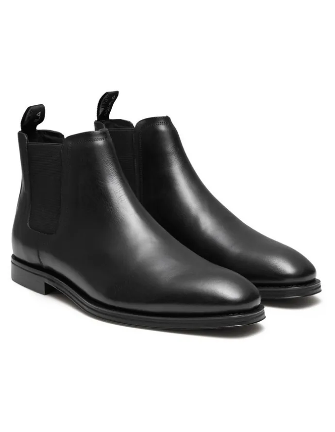 Aquila Lawrence Leather Chelsea Boots in Black