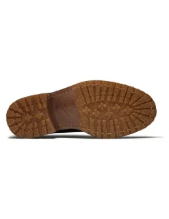 Aquila Lex Chukka Boots in Black