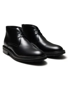 Aquila Mensa Chukka Boots in Black