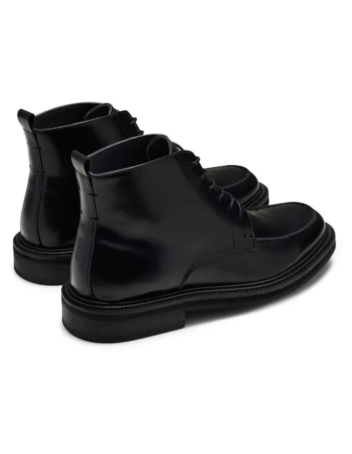 Aquila Mensa Lace-Up Boots in Black