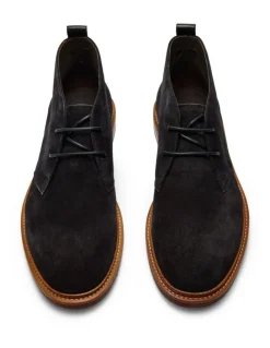 Aquila Ollie Suede Chukka Boots in Navy