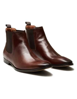 Aquila Osbourne 2.0 Leather Chelsea Boots in Dark Brown