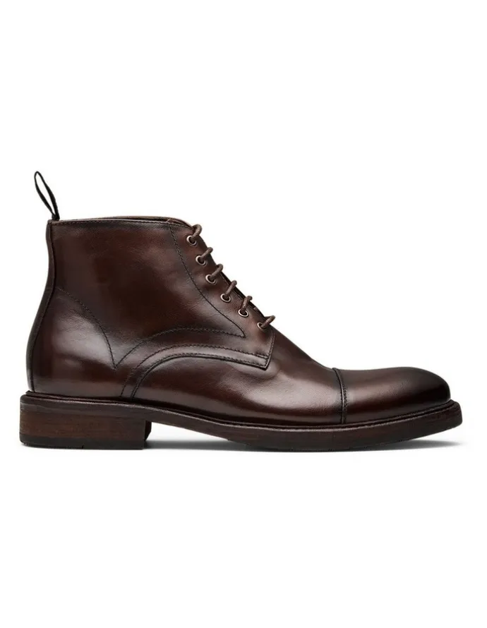 Aquila Redding Lace-Up Boots in Brown