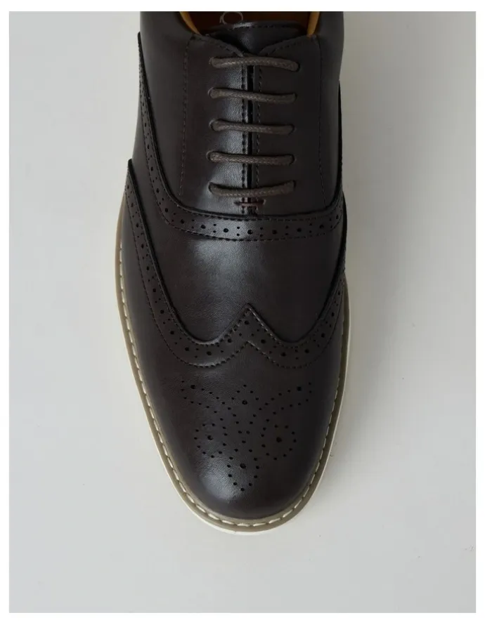 Basque Beau Casual Brogue Lace Up in Brown