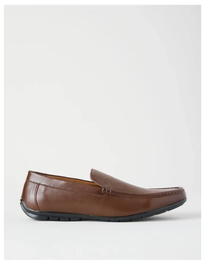 Basque Colt Leather Moccasin in Tan