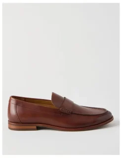 Basque Porter Leather Loafer in Cognac
