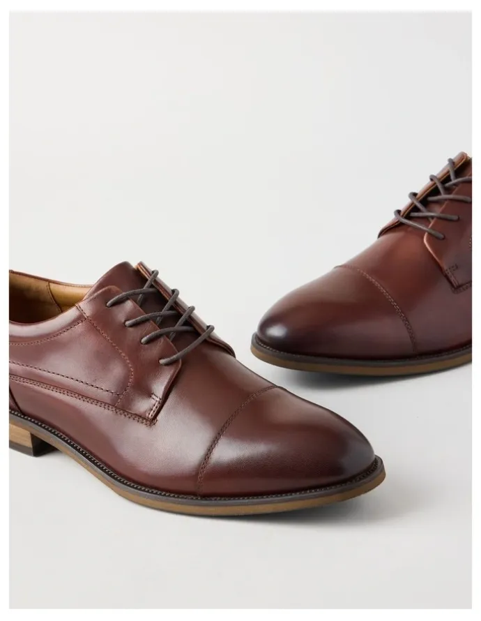 Basque Sergio Leather Toe Cap Lace Up in Cognac