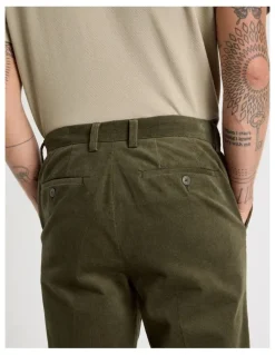 Basque Corduroy Pants in Olive