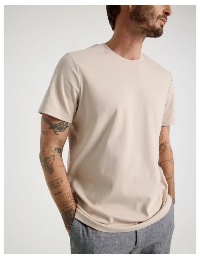 Basque Crew Neck T-Shirt in Ecru