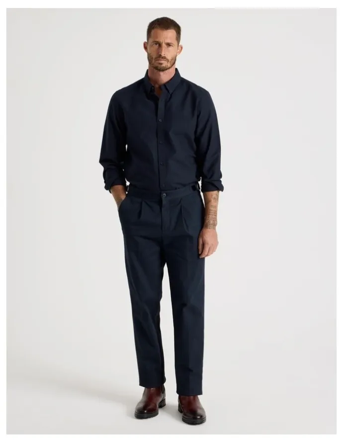 Basque Long Sleeve Oxford Shirt in Navy