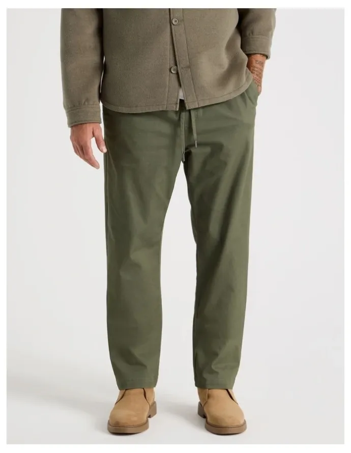 Basque Rugby Jogger Pant in Olive