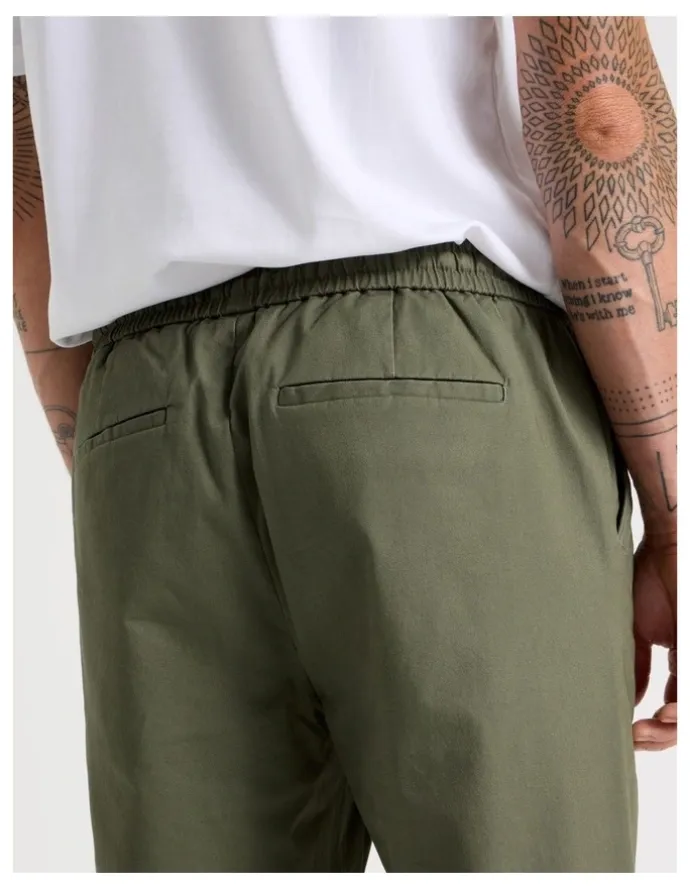 Basque Rugby Jogger Pant in Olive