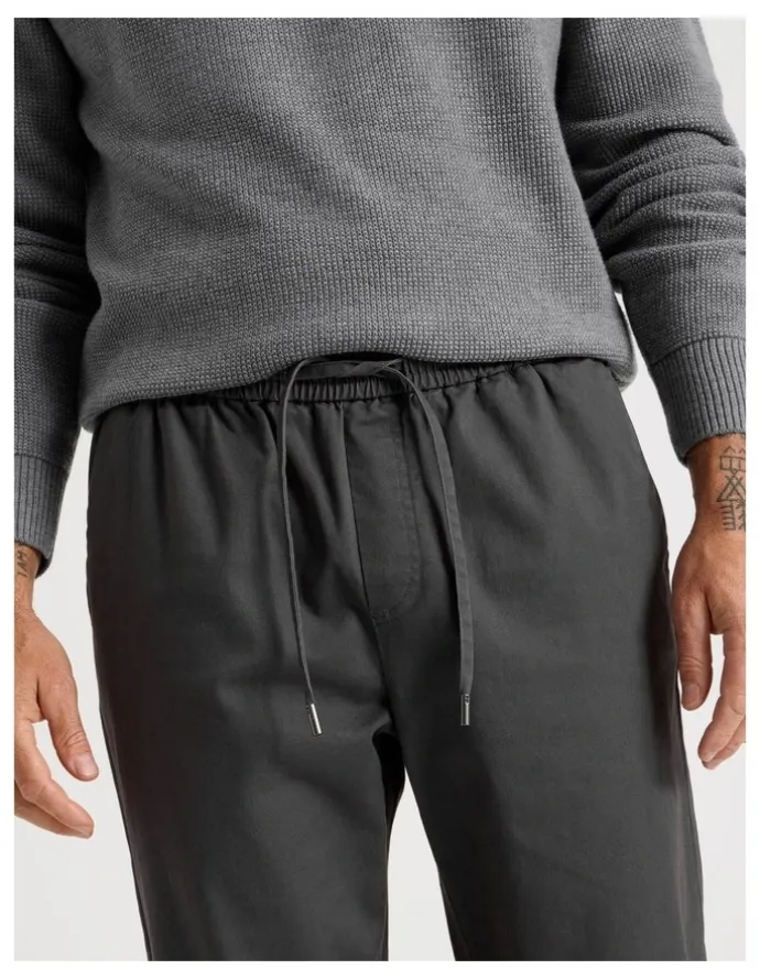 Basque Rugby Jogger Pants in Charcoal