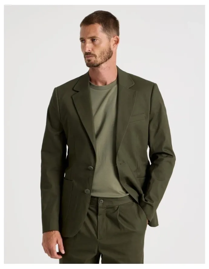Basque Single Breasted Textured Blazer in Olive