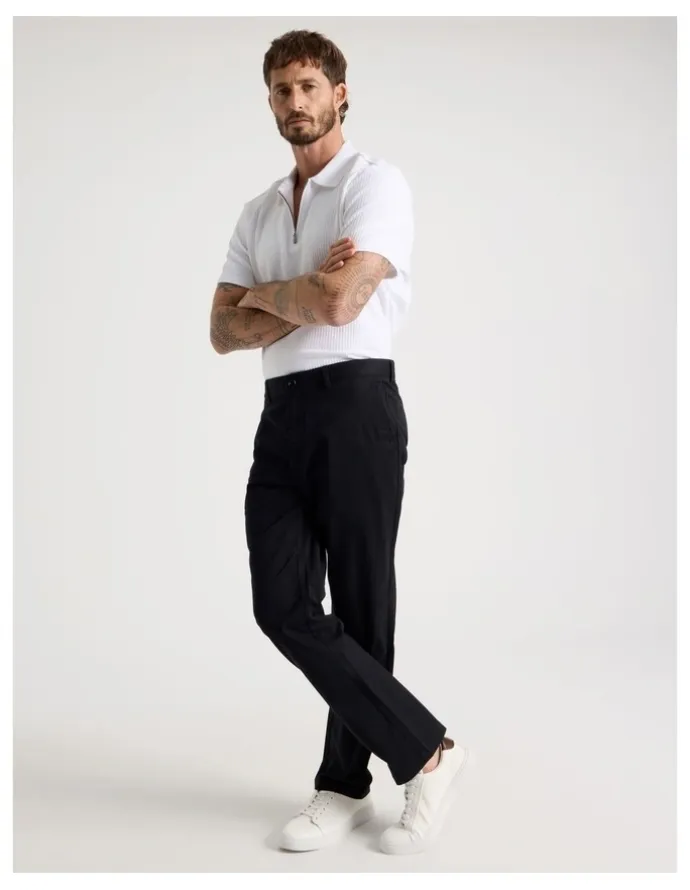 Basque Straight Leg Chino Pant in Black