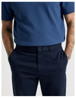 Basque Straight Leg Chino Pant in Navy