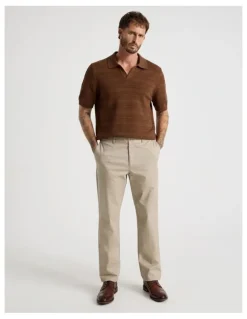 Basque Straight Leg Chino Pant in Sand