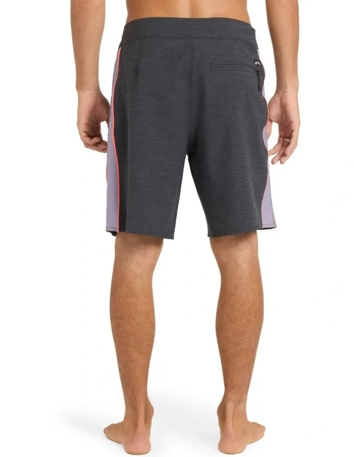BILLABONG Dbah Pro Boardshorts 19 in Black Vintage