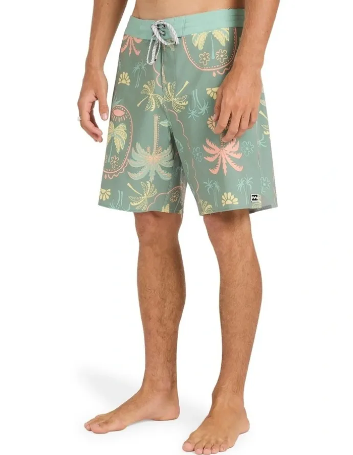 BILLABONG Good Times Lo Tide Boardshorts 17.5 in Moss Green