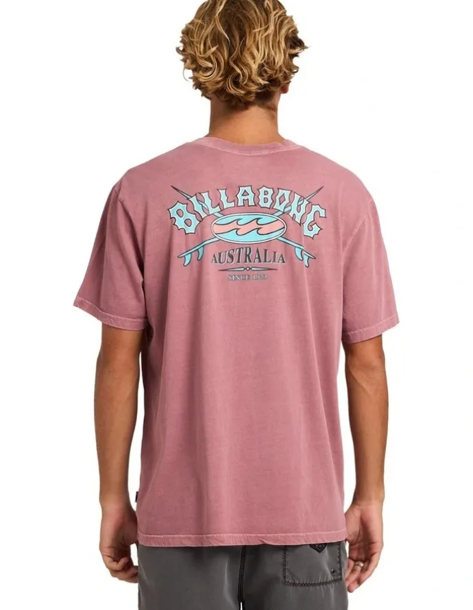 Billabong Heritage Arch Premium T-Shirt in Red Dahlia