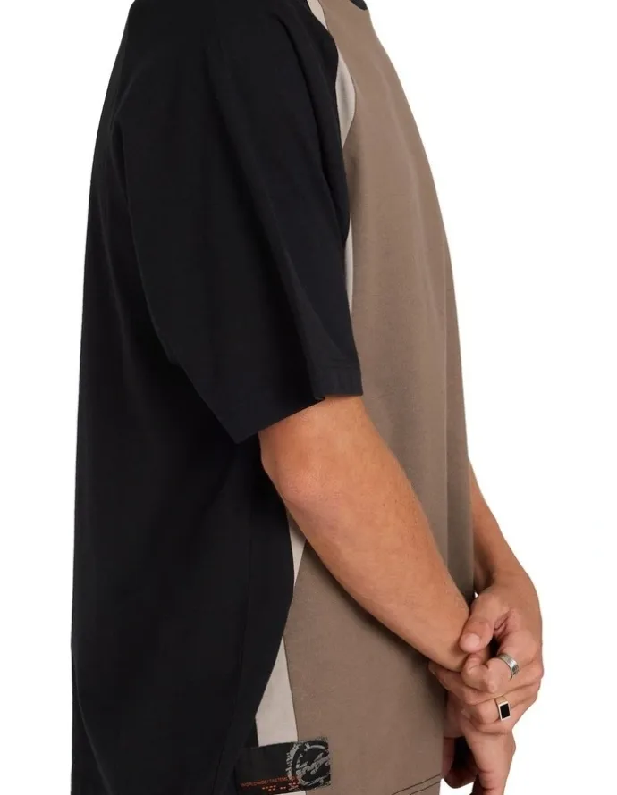 Billabong Spec Fluid T-Shirt in Gravel