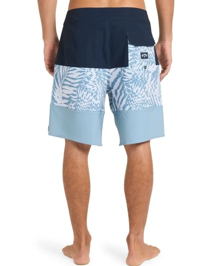 BILLABONG Tribong Performance Boardshorts 18.5 in Blue Fog