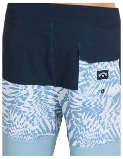 BILLABONG Tribong Performance Boardshorts 18.5 in Blue Fog