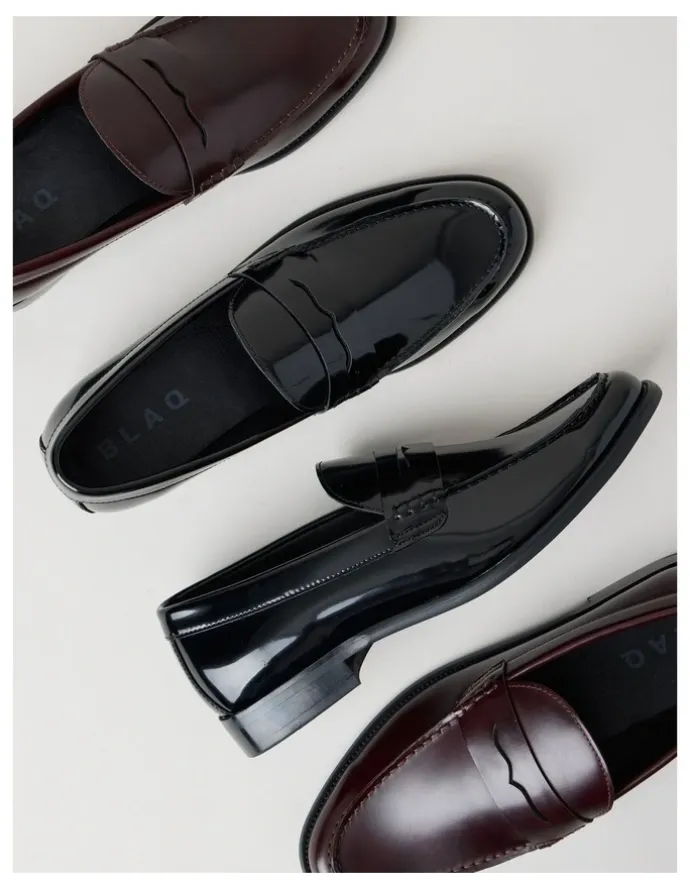 Blaq Logan Crinkle Toe Loafer in Black