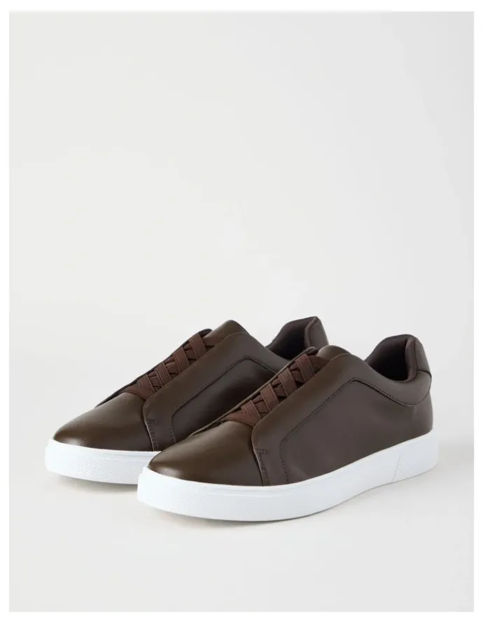 Blaq Knox Elastic Sneaker in Dark Brown