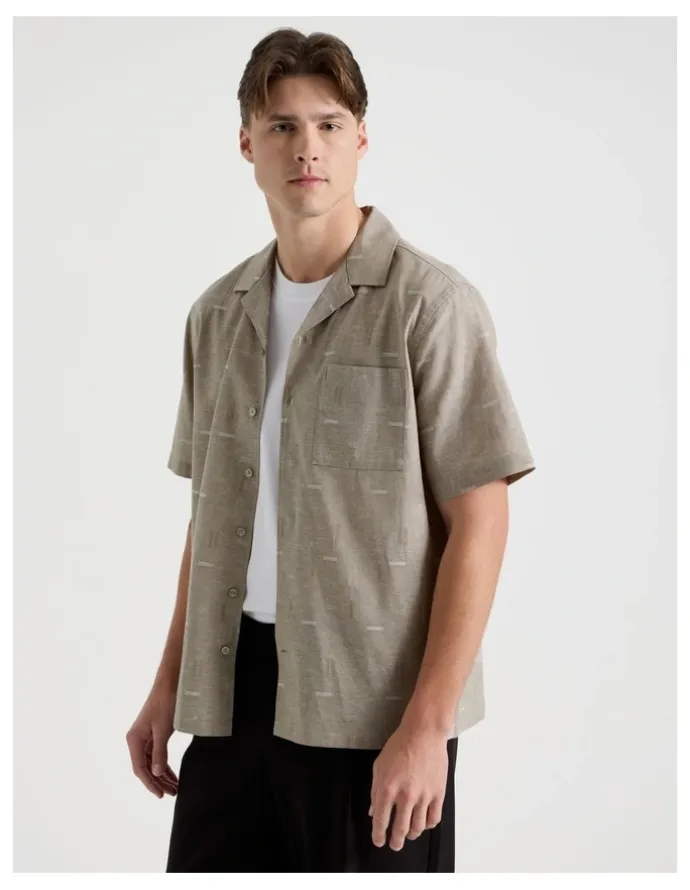 Blaq Short Sleeve Shirt in Taupe