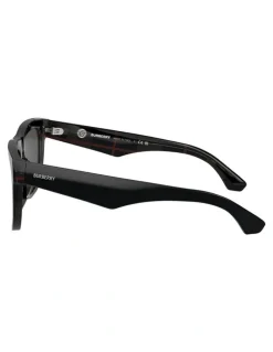 Burberry Sunglasses in Black