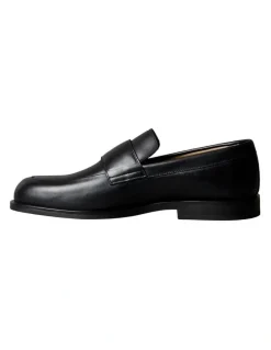Calvin Klein Essential Rubber Band Loafer in Triple Black