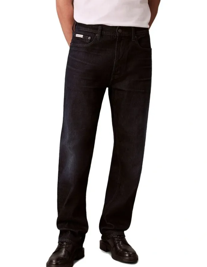 Calvin Klein Jeans Standard Straight Gothic Jeans in Black